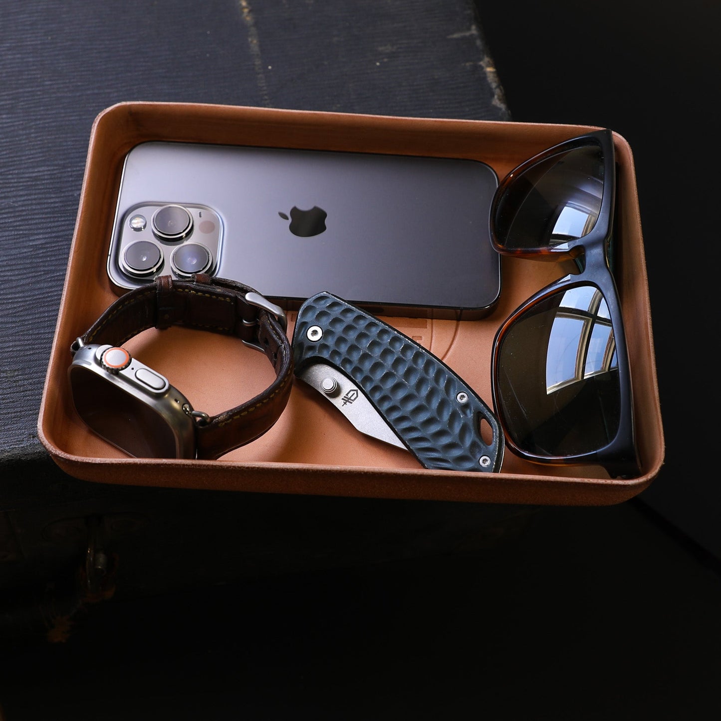 Molded Minimalist Valet Tray by Lifetime Leather Co