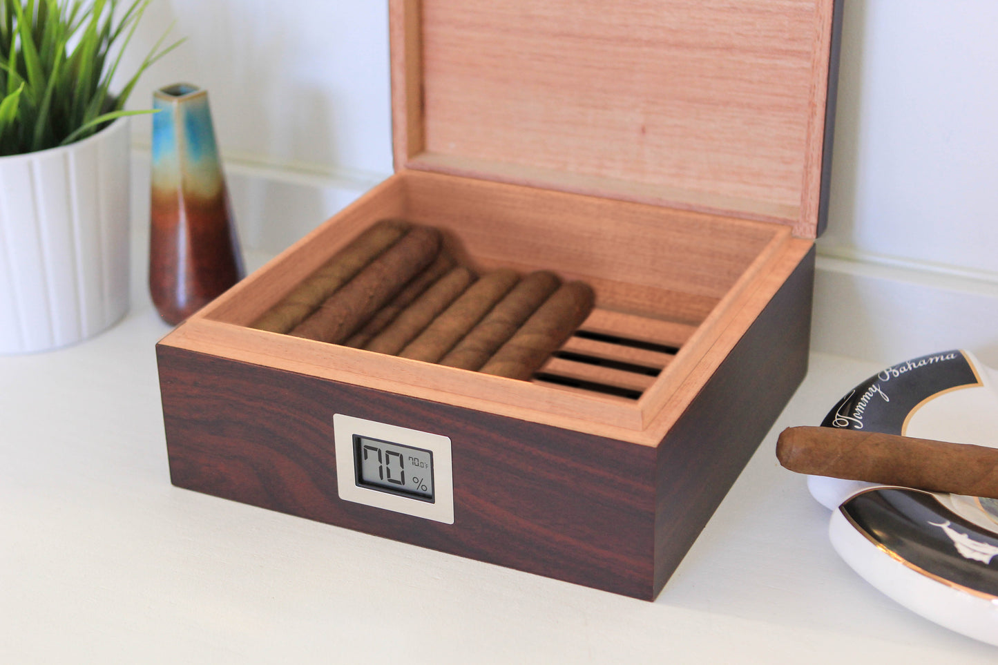 Kingston Cherry Finish Humidor by Case Elegance